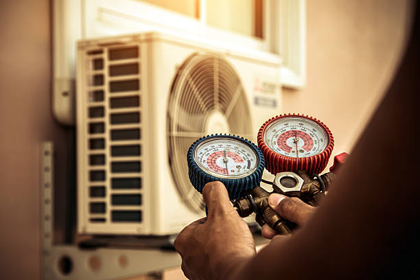 Professional Hvac technician working in Granite Falls, NC
